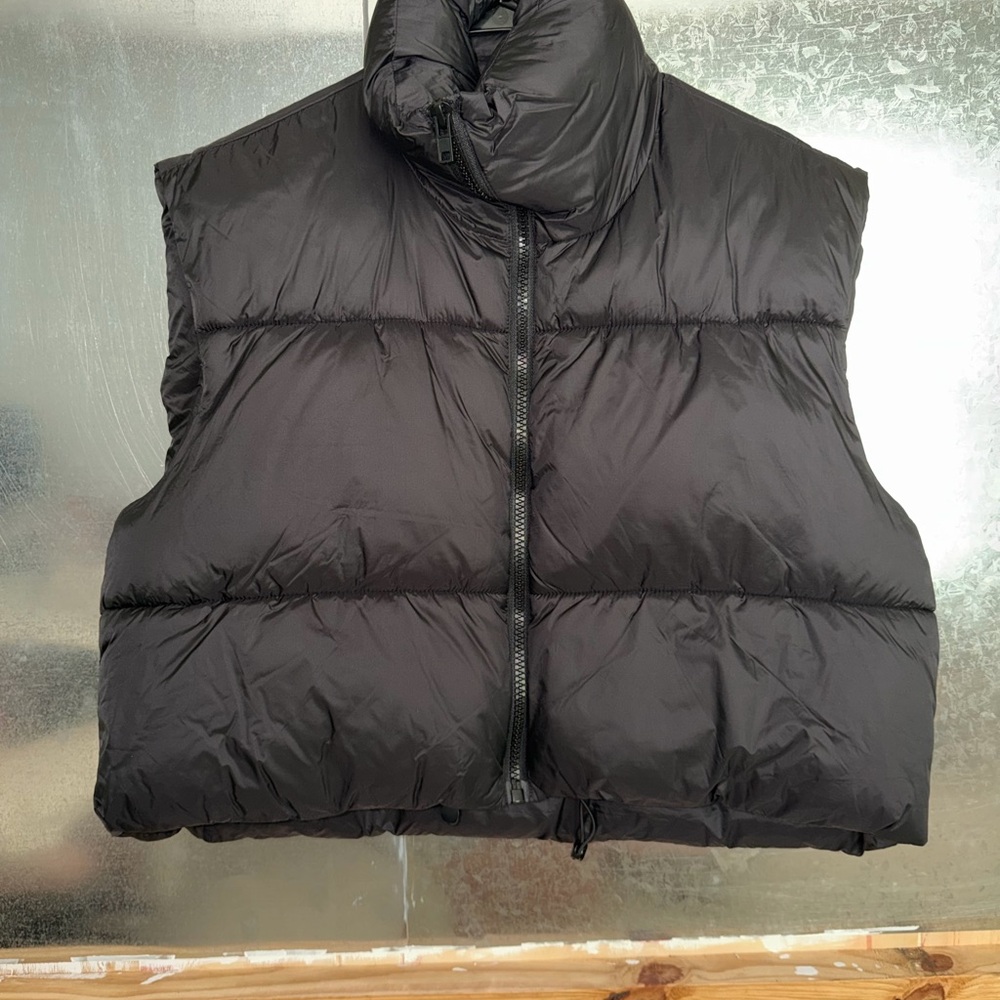 Black Puffer Vest Sleeveless Zip Front